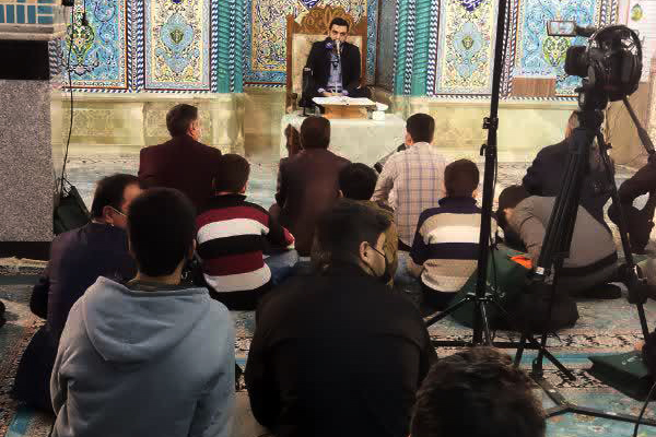 محفل انس با قرآن در رباط‌کریم برگزار شد + عکس